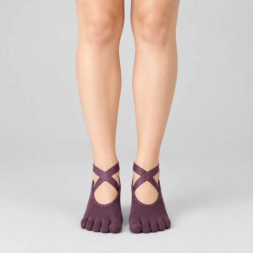 open half-toe cutout design
