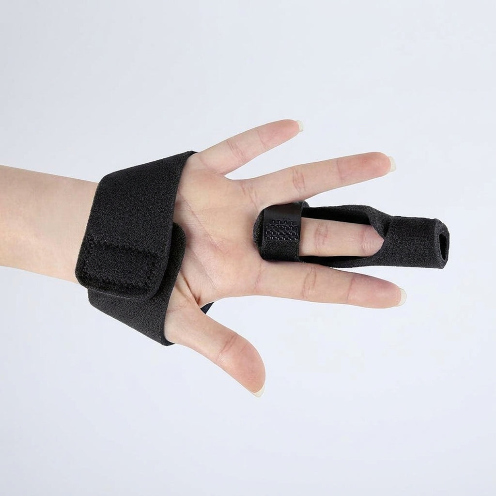 adjustable finger fracture splint fits thumb index middle ring and little finger