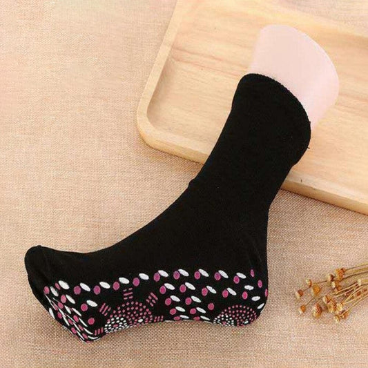 Self-heating Magnetic Socks